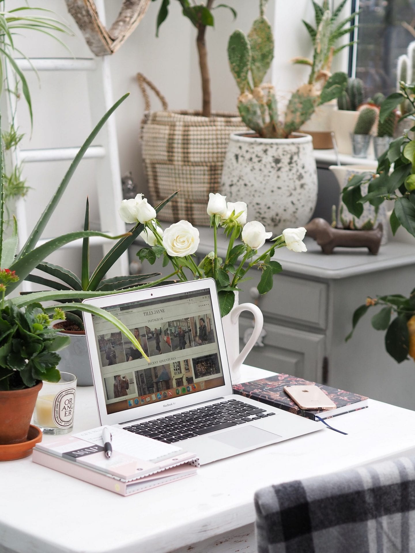 Inspiring home office tips - how to create a beautiful home office